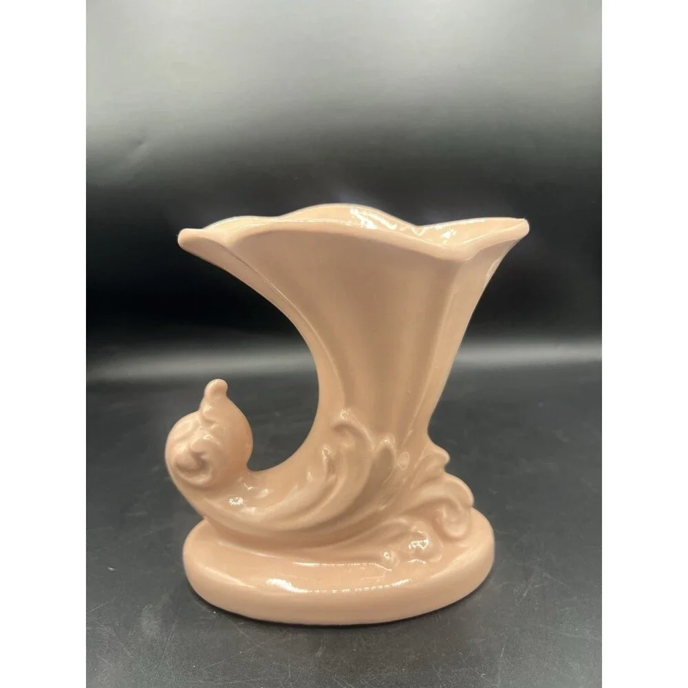 Vintage Art Deco 1940s Cornucopia Vase #1133 - Mauve Pink Glaze MCM Pottery